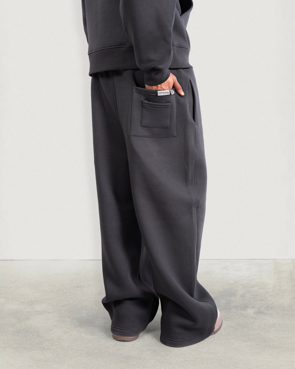 Wide-leg Fleece Sweatpants