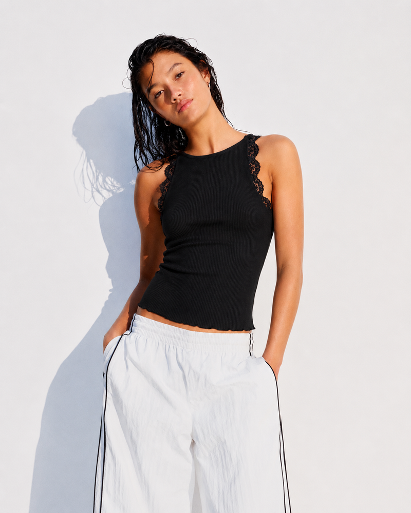 RIBBED LACE TRIM TANK TOP
