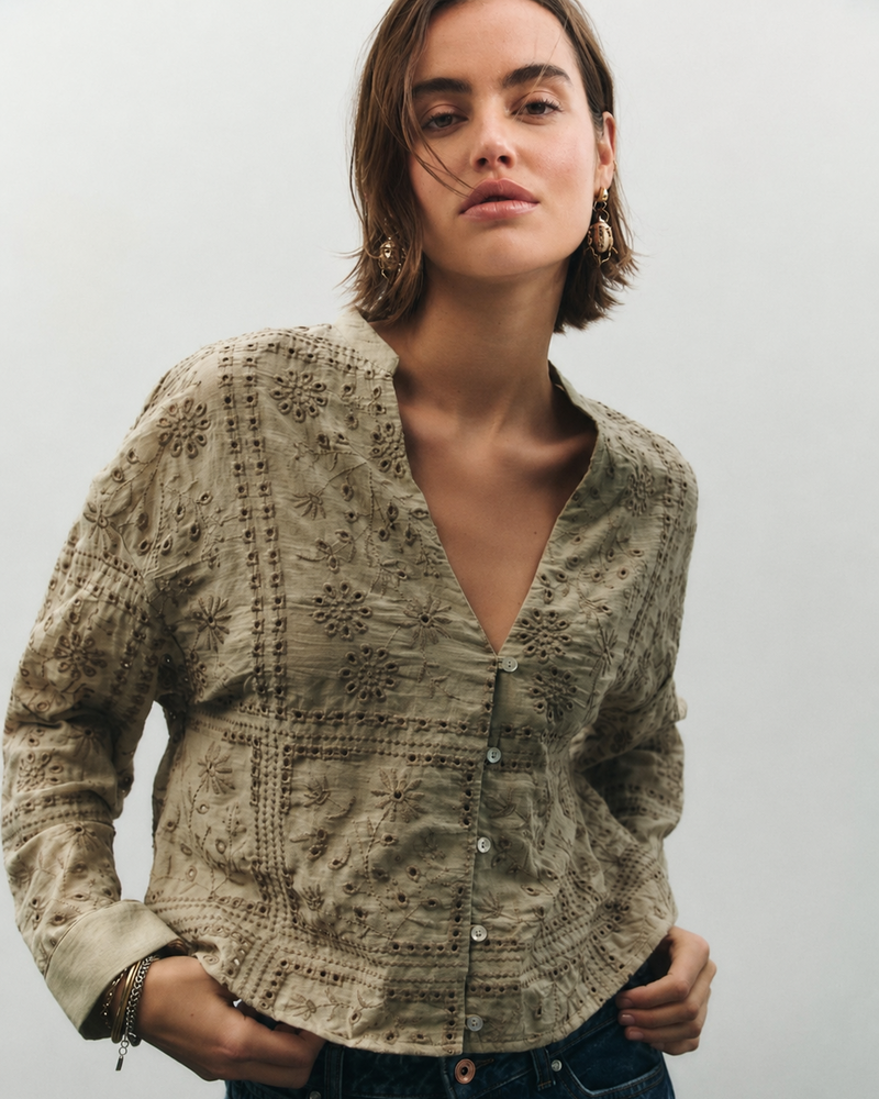 EMBROIDERED COTTON BUTTON TOP