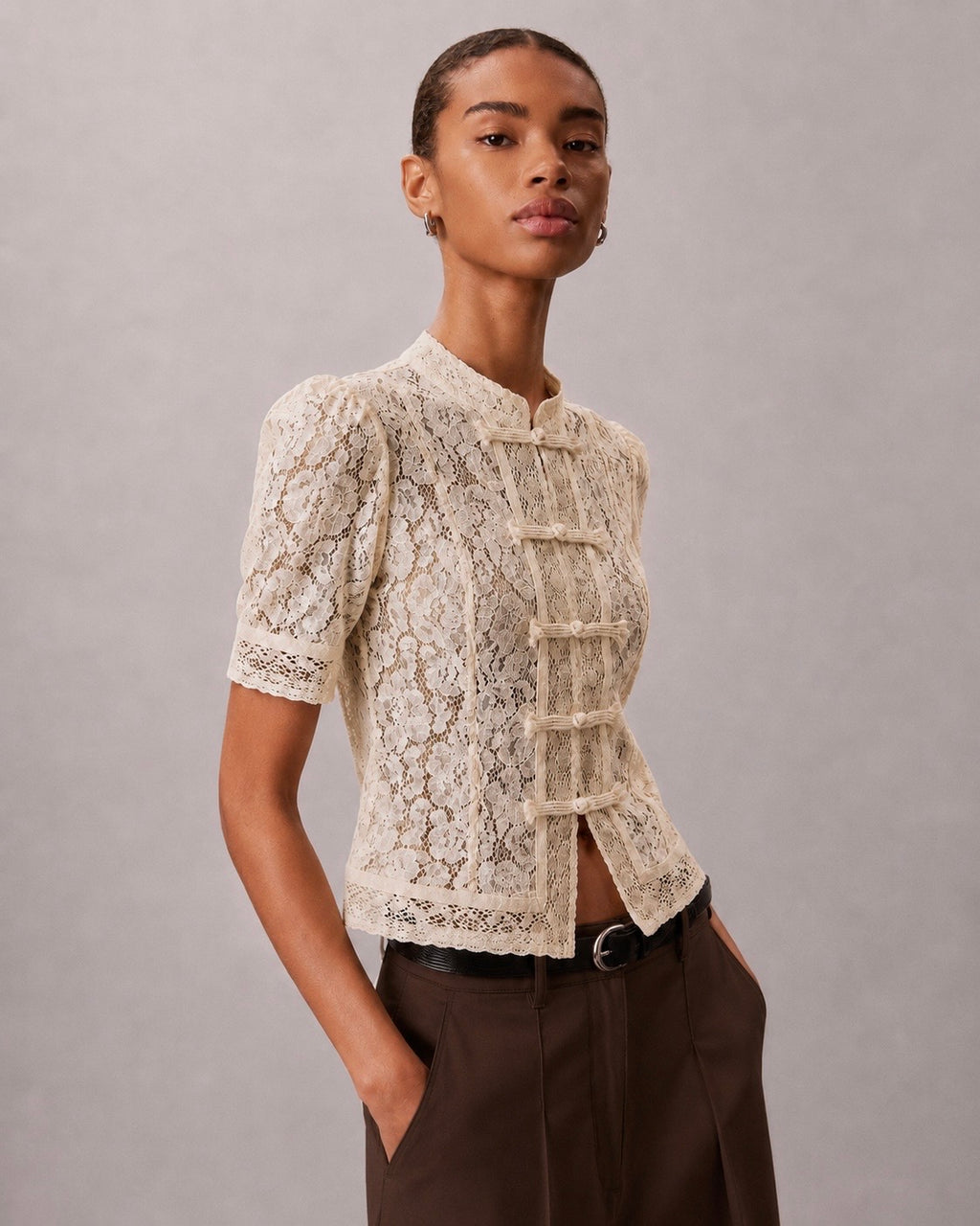 SHORT SLEEVE LACE MANDARIN TOP