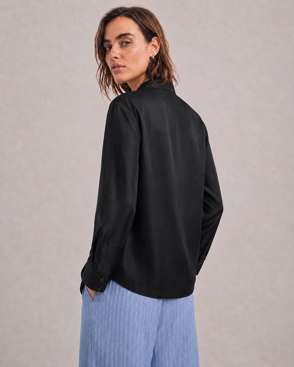 OFFSURGE Mandarin Frog Closure Shirt in Black