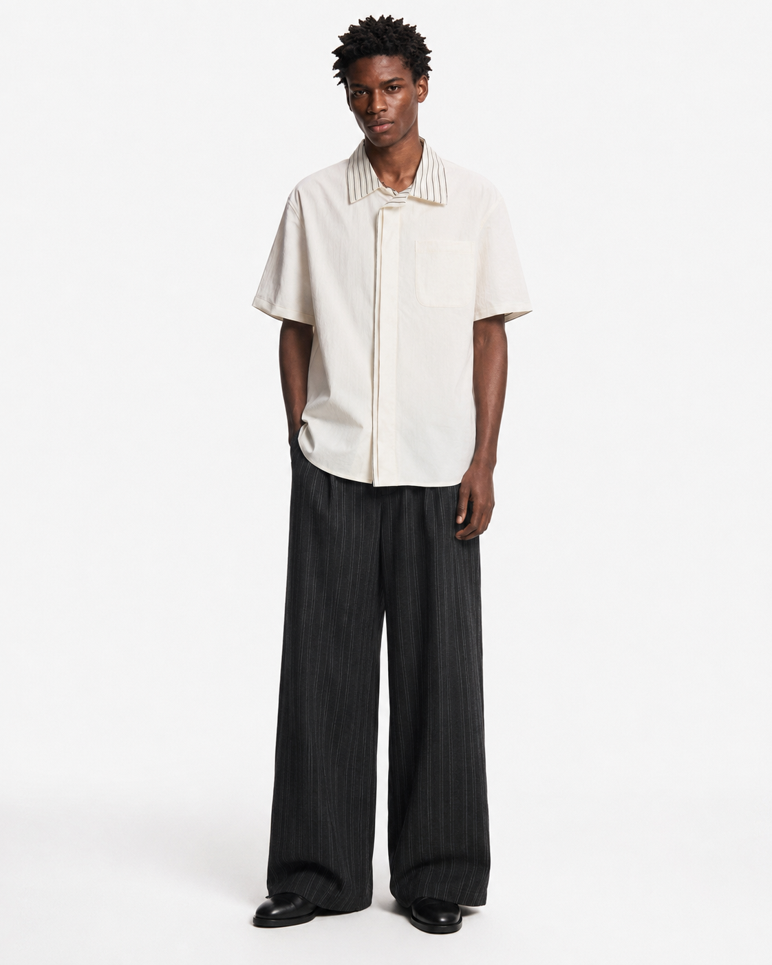 STRIPED COLLAR SHORT SLEEVE SHIRT