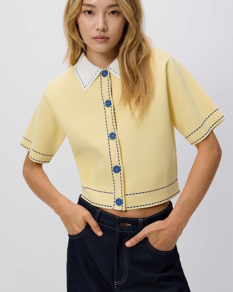 CONTRAST COLLAR KNIT TOP