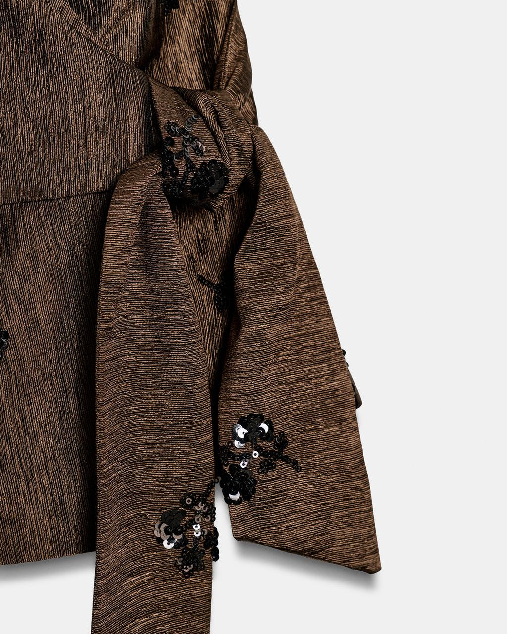 TEXTURED EMBELLISHED HALTER WRAP TOP